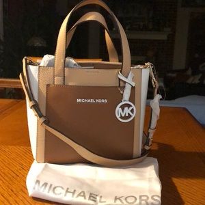 MICHAEL KORS